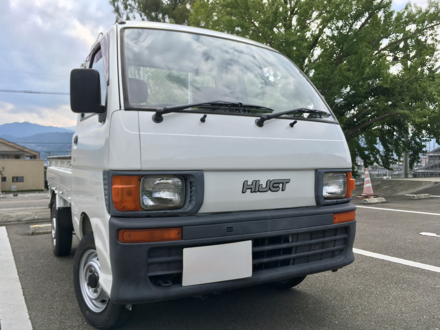 Daihatsu kei truck HiJet 660 4WD Fully repainted